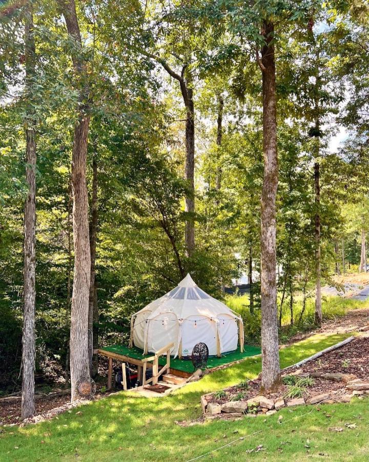 The Aries-A Stargazing, Luxury Glamping Tent Rogersville Kültér fotó