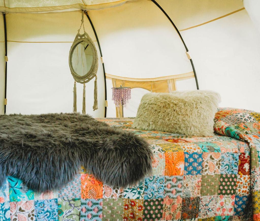 The Aries-A Stargazing, Luxury Glamping Tent Rogersville Kültér fotó